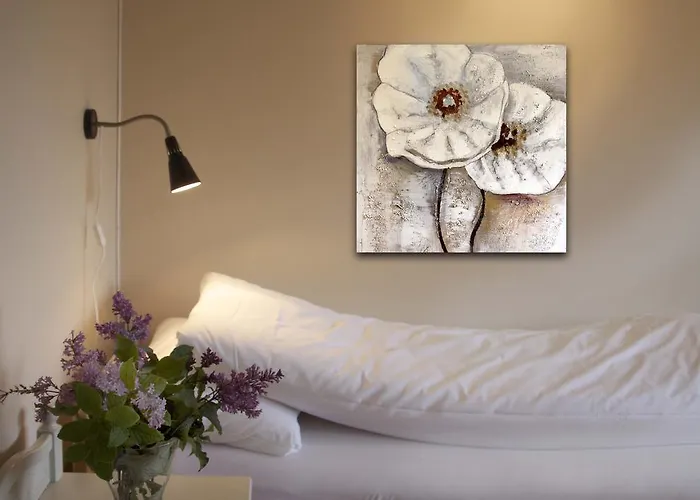 Rom & Bed & Breakfast 3*